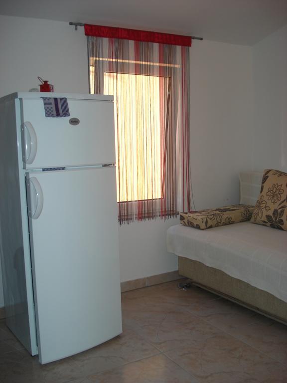 Apartments Niko Vir Quarto foto